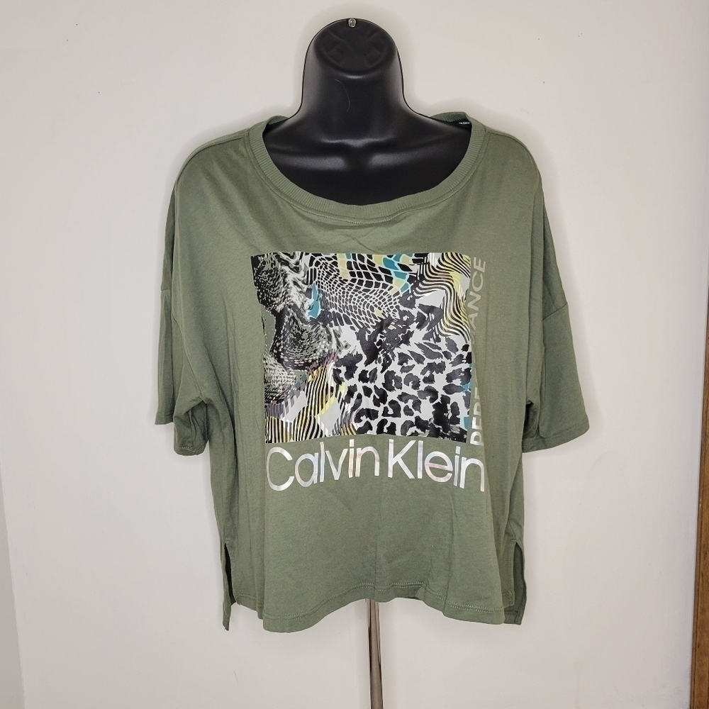 Calvin Klein Women's Performance Print Green T-Shirt - Size (L) - Never Worn